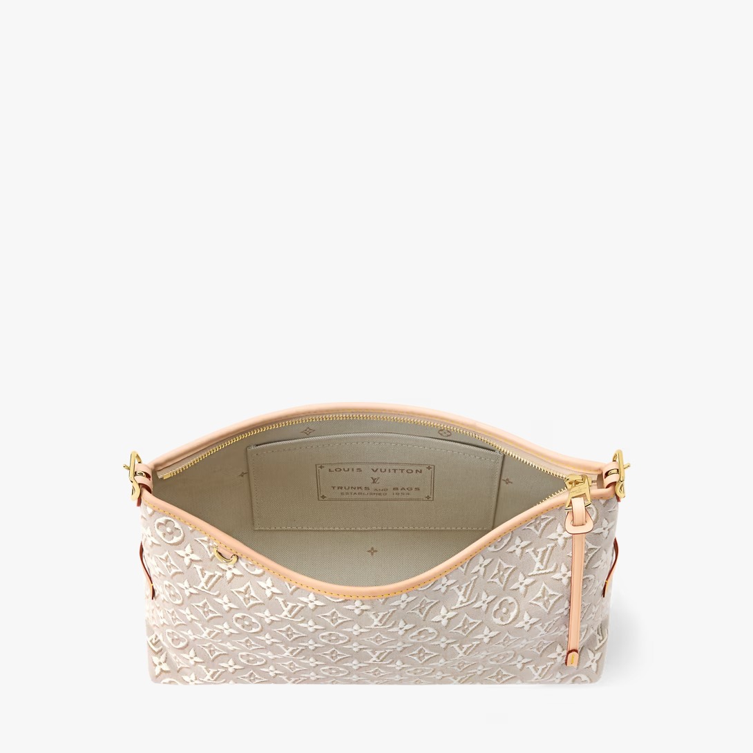 Carryall East-West 3